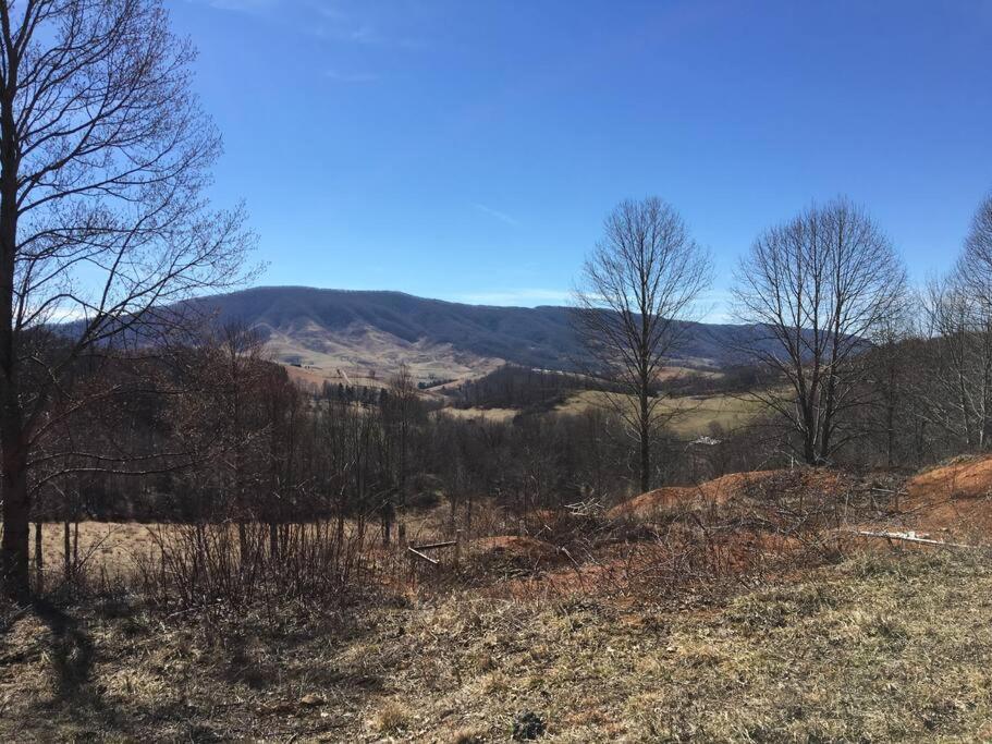 Foxtail Orchards - The Fox Den Villa Tazewell Exterior photo